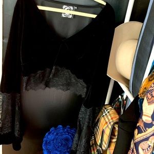 Killstar Naomi Long Sleeve Top - bell sleeve - lace and velvet - gothic/festival